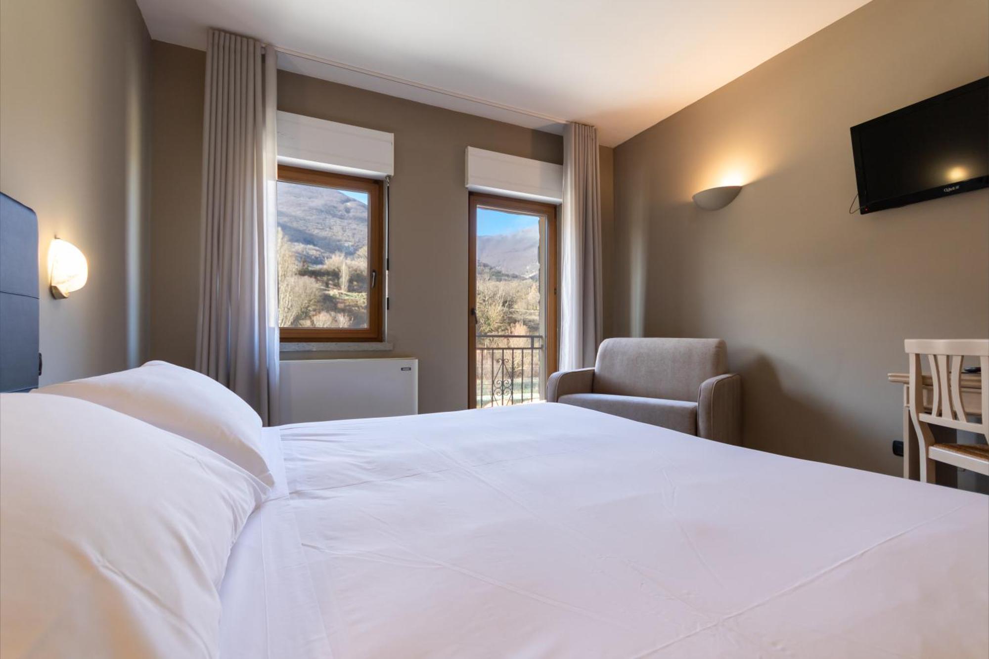 Hotel Don Luis Castel Di Sangro Eksteriør billede