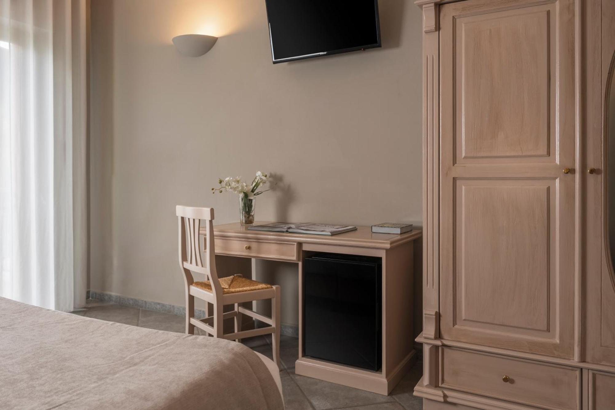Hotel Don Luis Castel Di Sangro Eksteriør billede