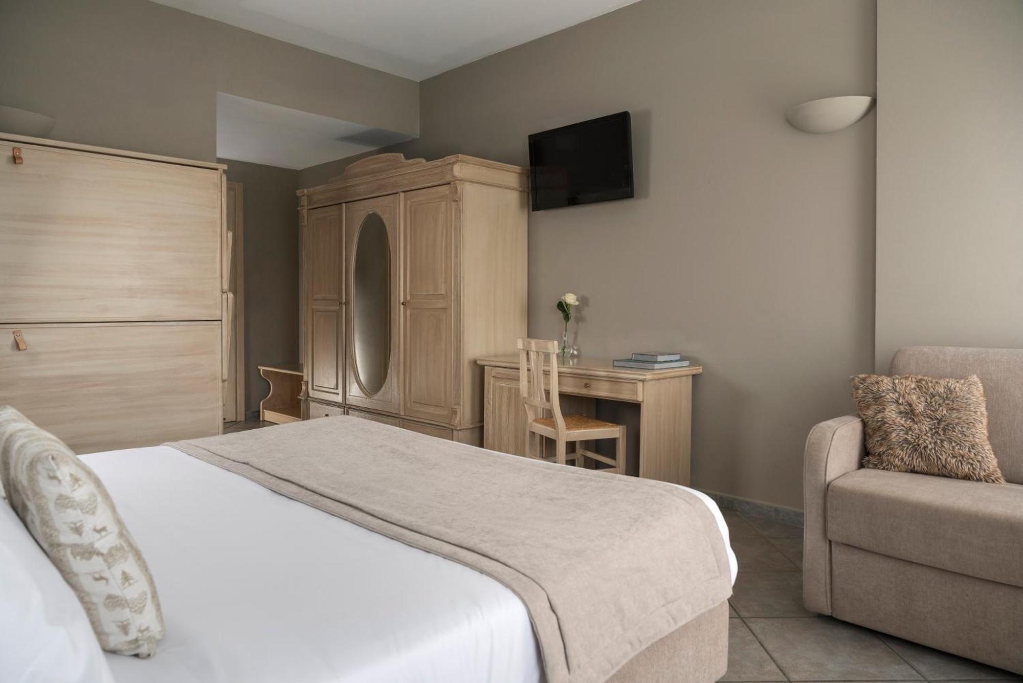 Hotel Don Luis Castel Di Sangro Eksteriør billede